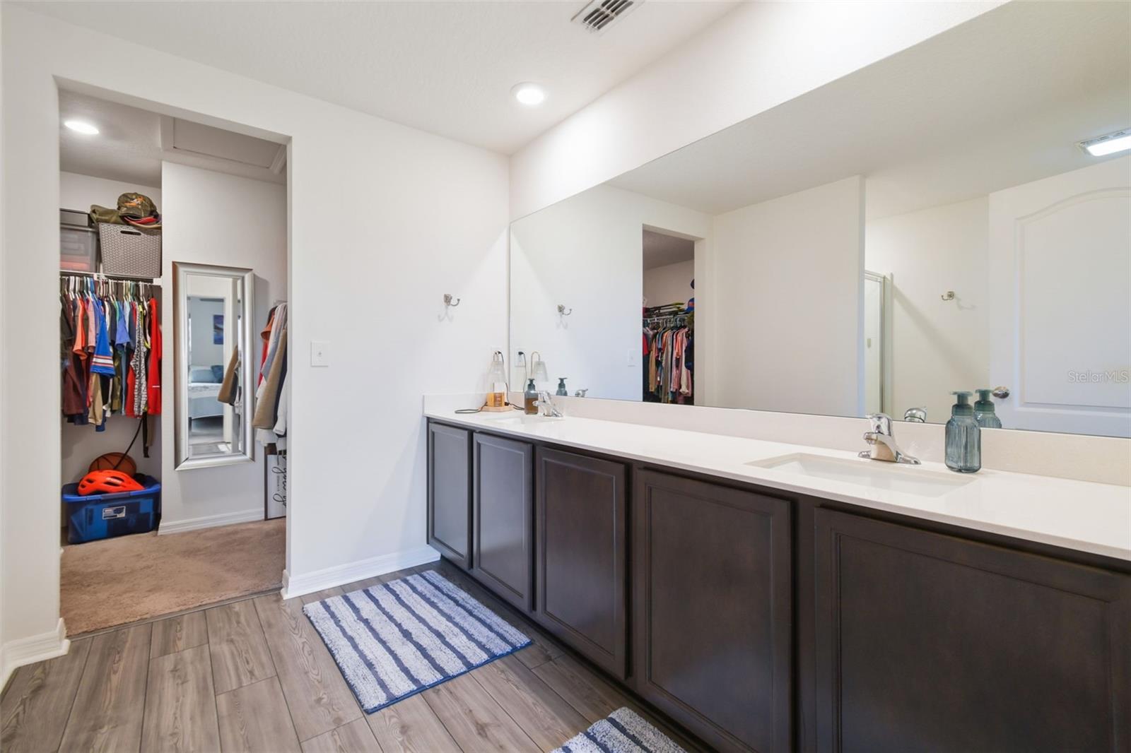 MADISON VILLAGE TWNHMS - Residential