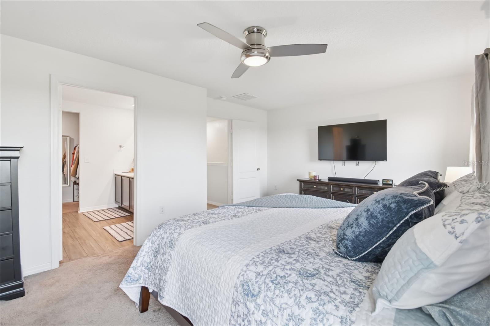 MADISON VILLAGE TWNHMS - Residential