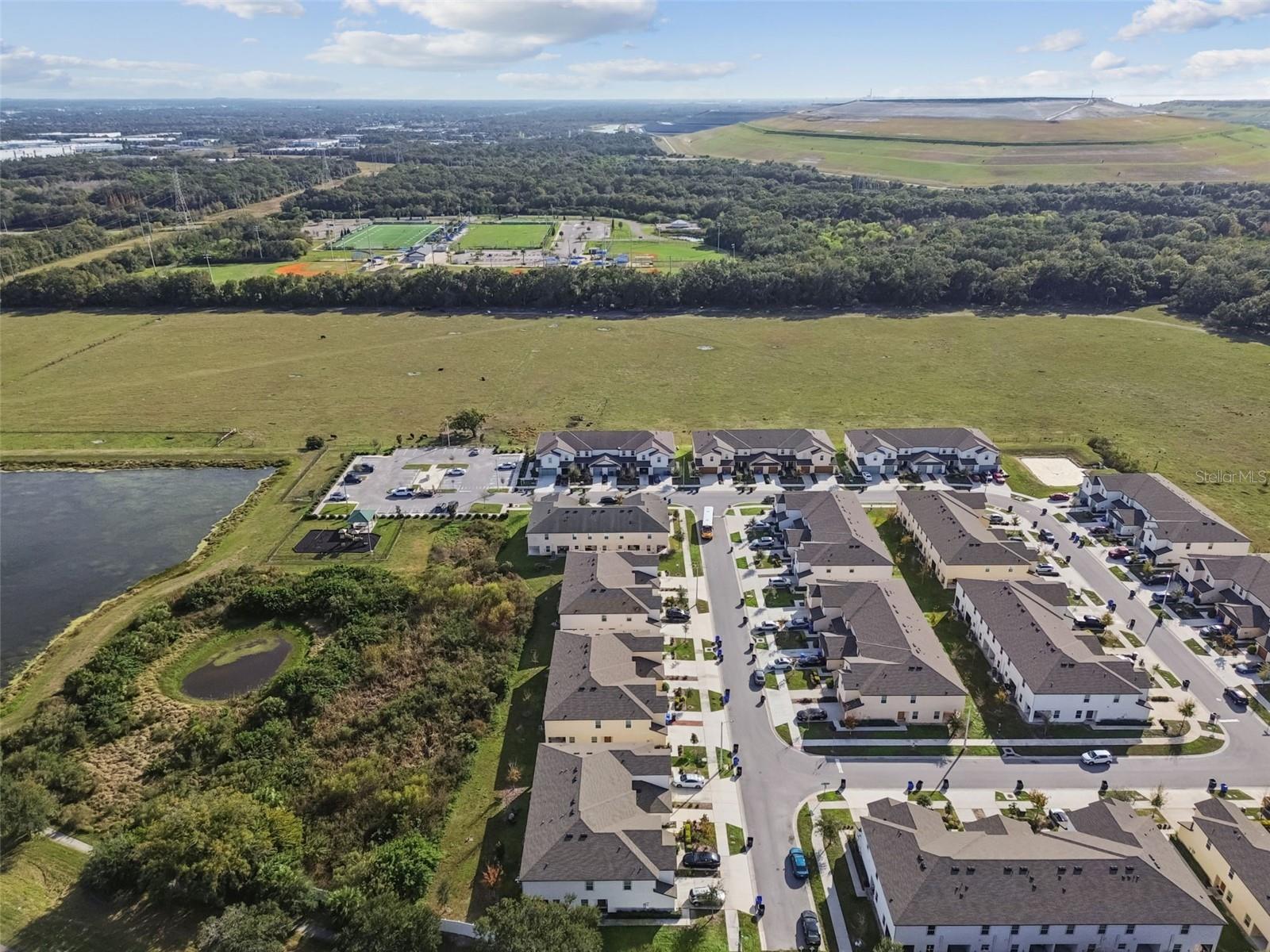 MADISON VILLAGE TWNHMS - Residential