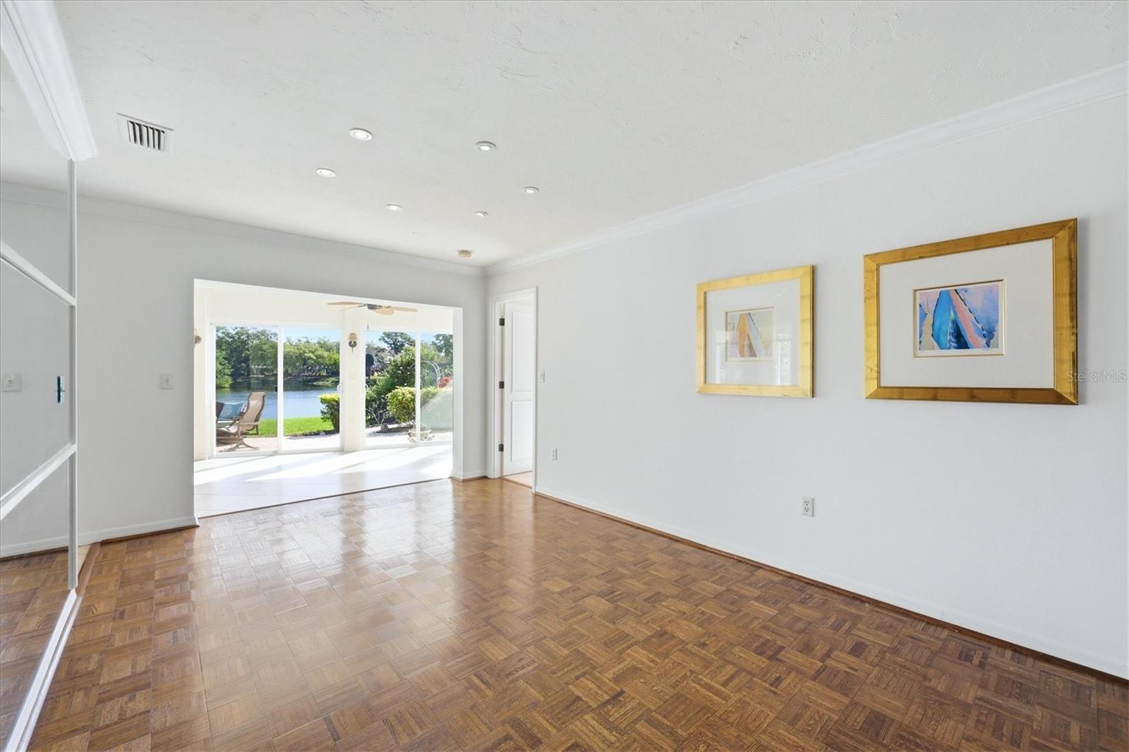 THE MEADOWS - Residential