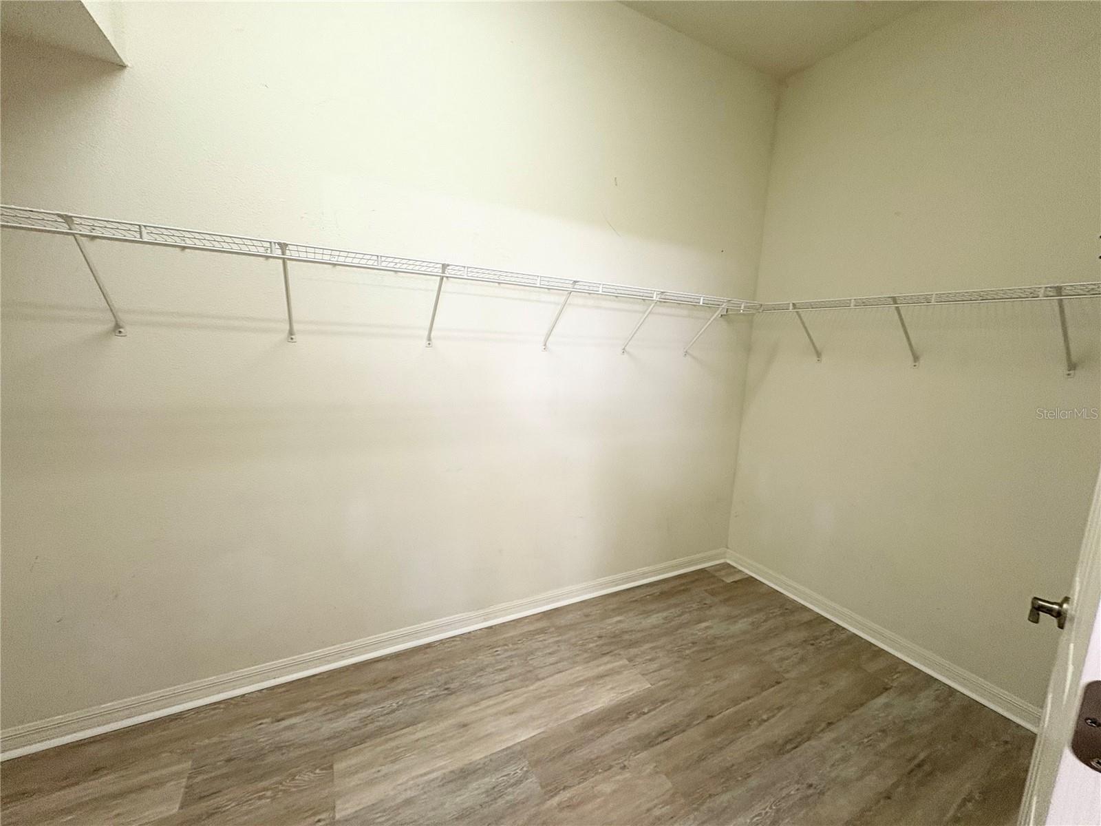 ANCIENT OAKS UNIT ONE - Residential Lease