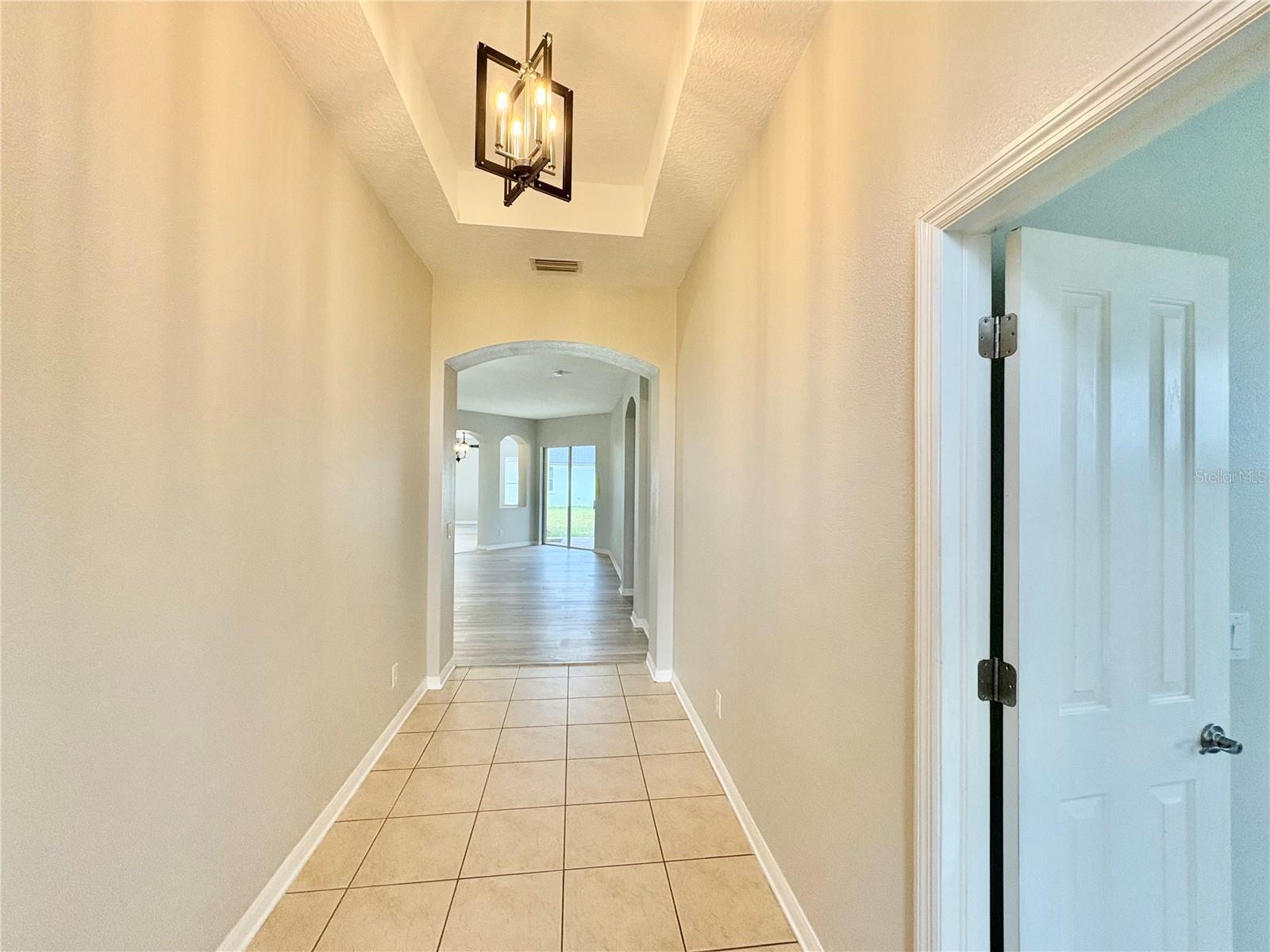 ANCIENT OAKS UNIT ONE - Residential Lease