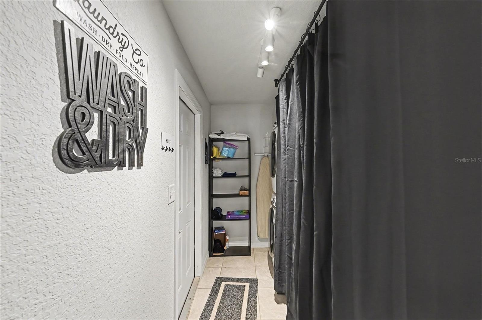 SHADOW LAWN - Residential