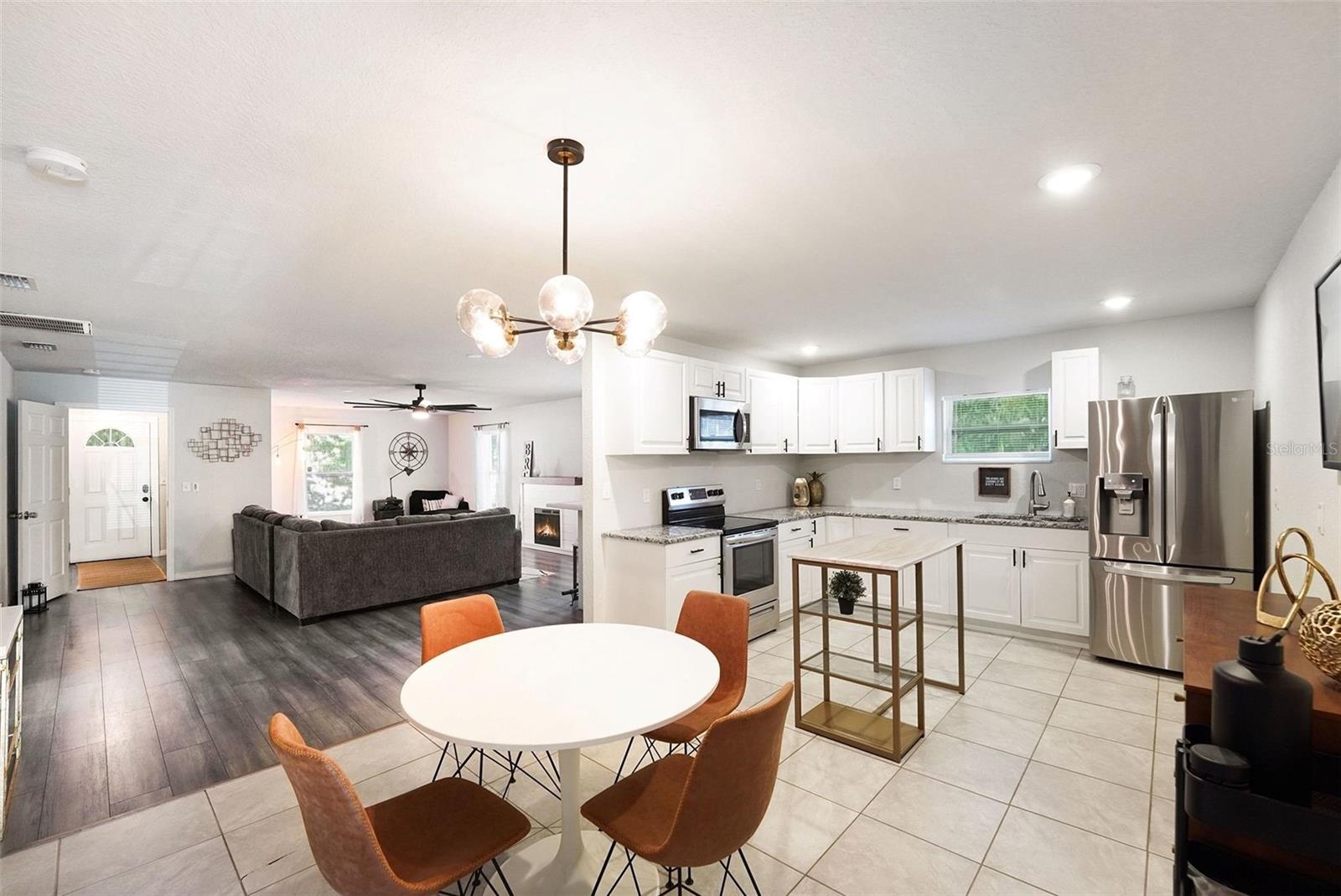 SHADOW LAWN - Residential