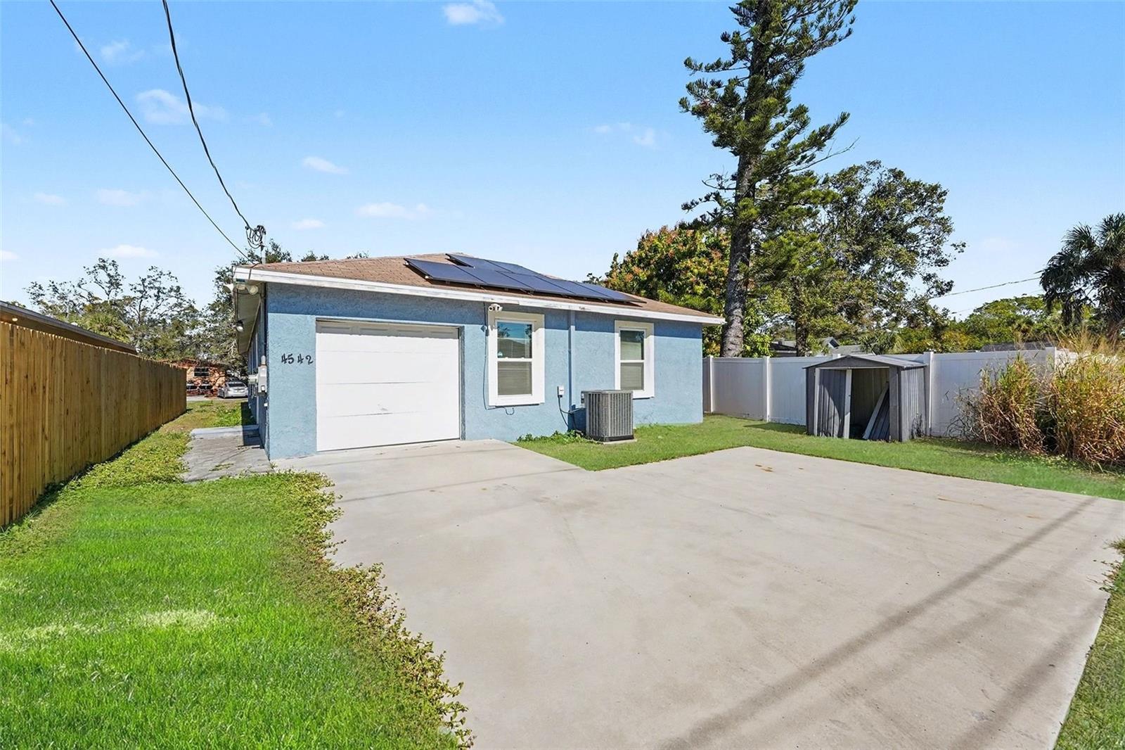 SHADOW LAWN - Residential