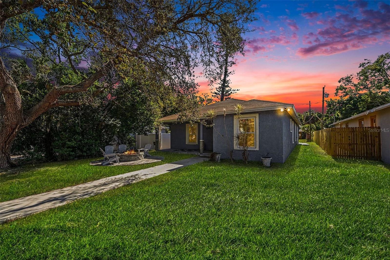 SHADOW LAWN - Residential