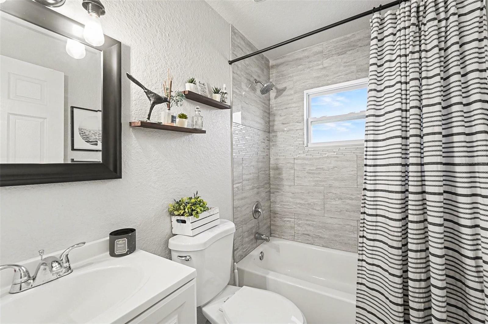 SHADOW LAWN - Residential