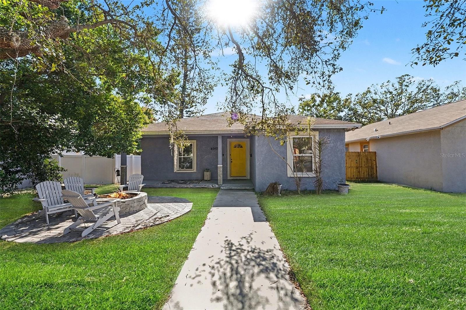 SHADOW LAWN - Residential