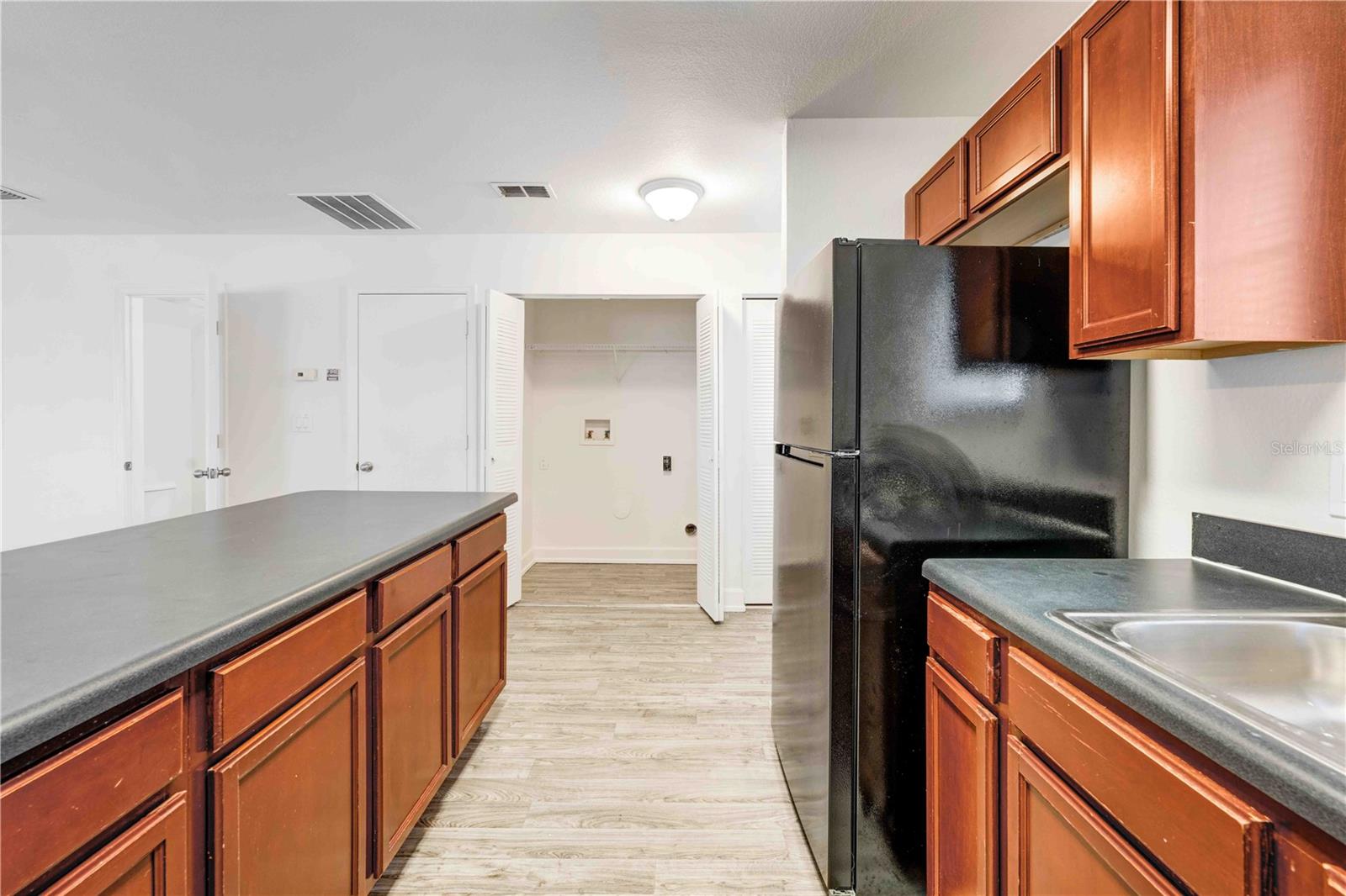 VILLAS AT SPRING HILL - Residential Lease