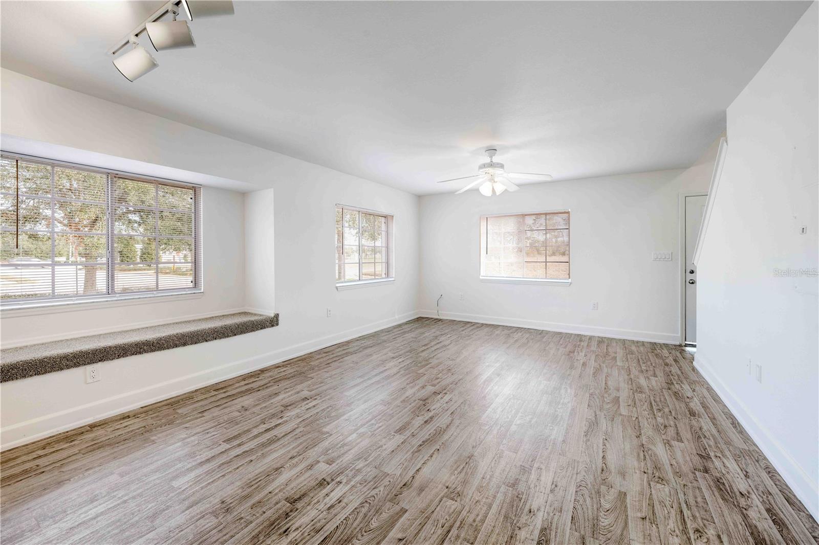 VILLAS AT SPRING HILL - Residential Lease