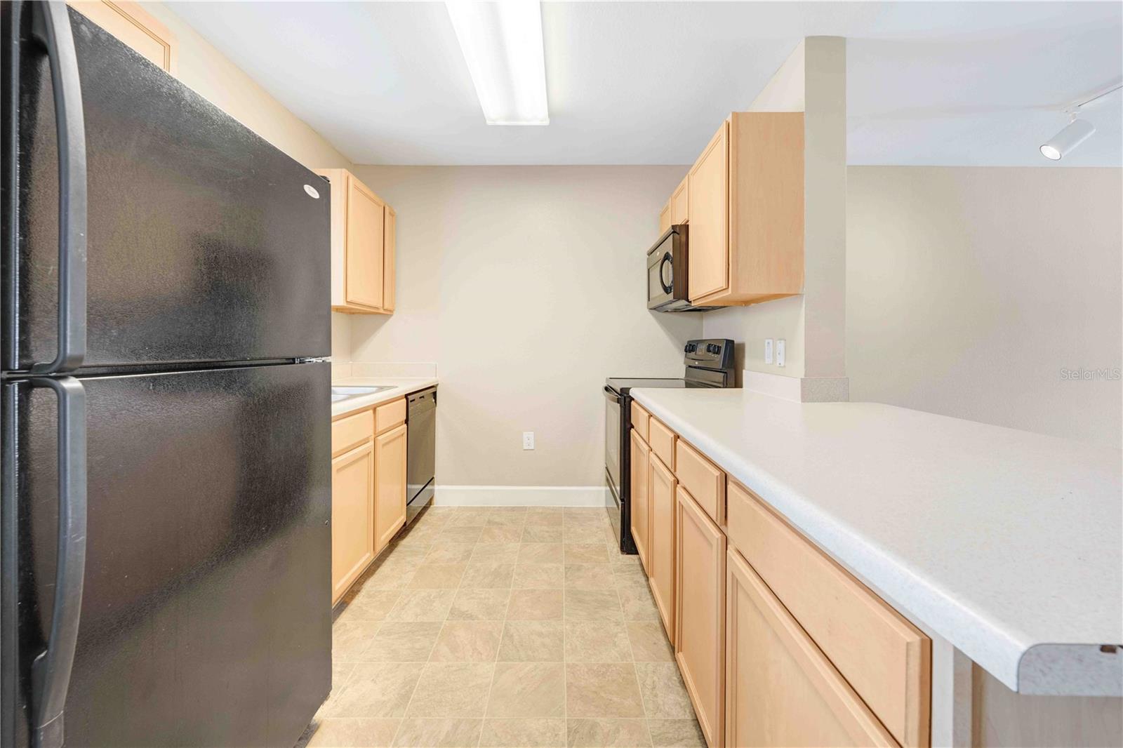 VILLAS AT SPRING HILL - Residential Lease
