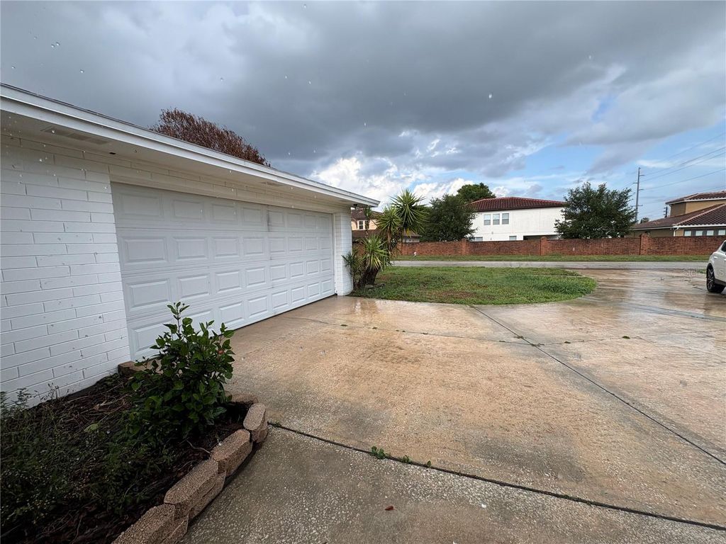 Photo of 4704 Telfair Dr, Orlando, FL 32839 (MLS # O6408811)