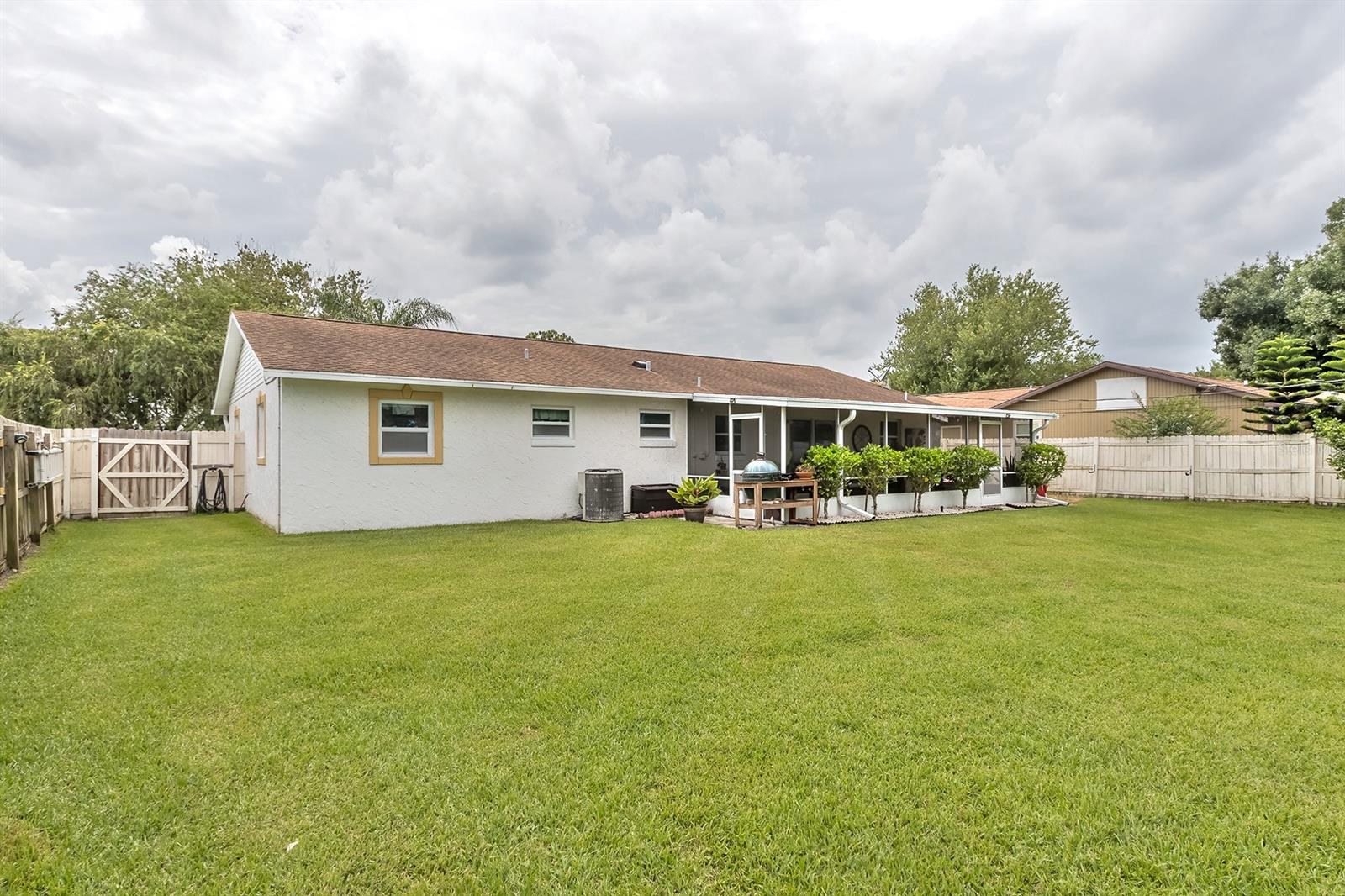 Florida Shores 01 - Residential