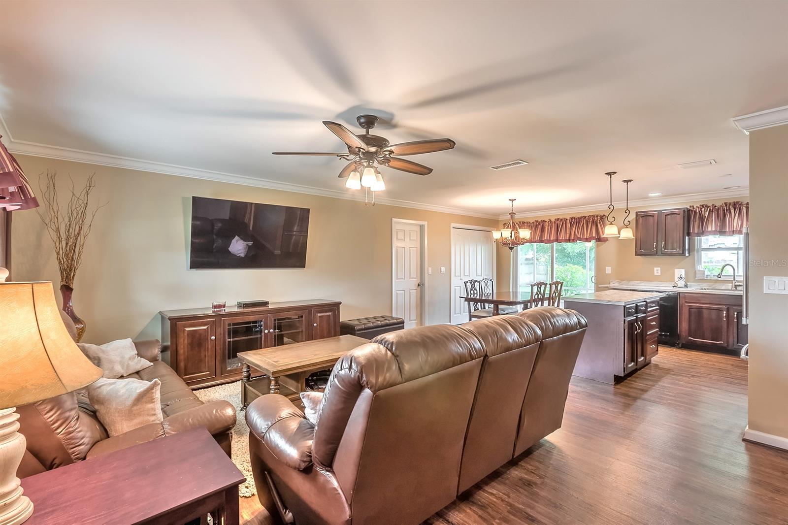 Florida Shores 01 - Residential