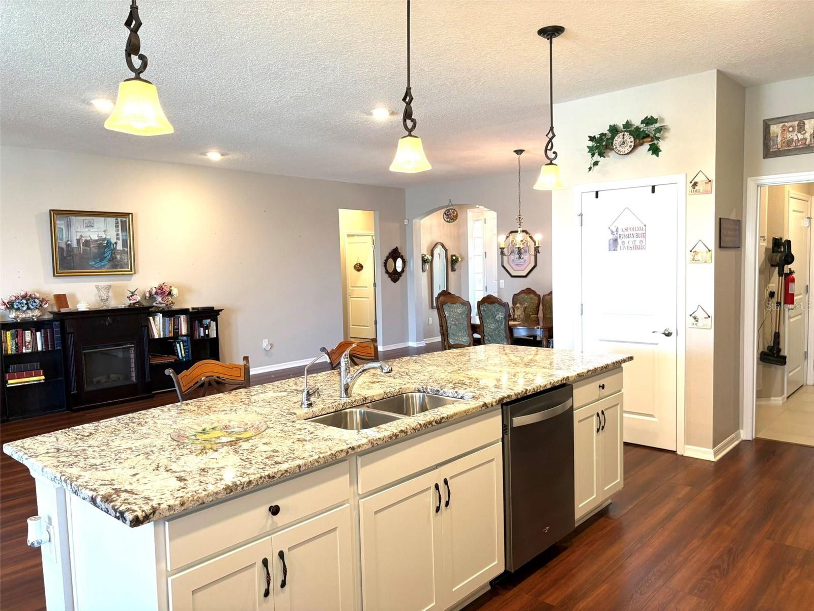 13344 WATERLEAF GARDEN CIRCLE, RIVERVIEW, FL, 33579 4 13344 WATERLEAF GARDEN CIRCLE