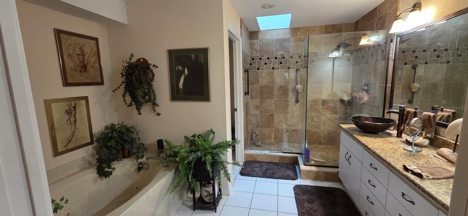2150 OAK FOREST LANE