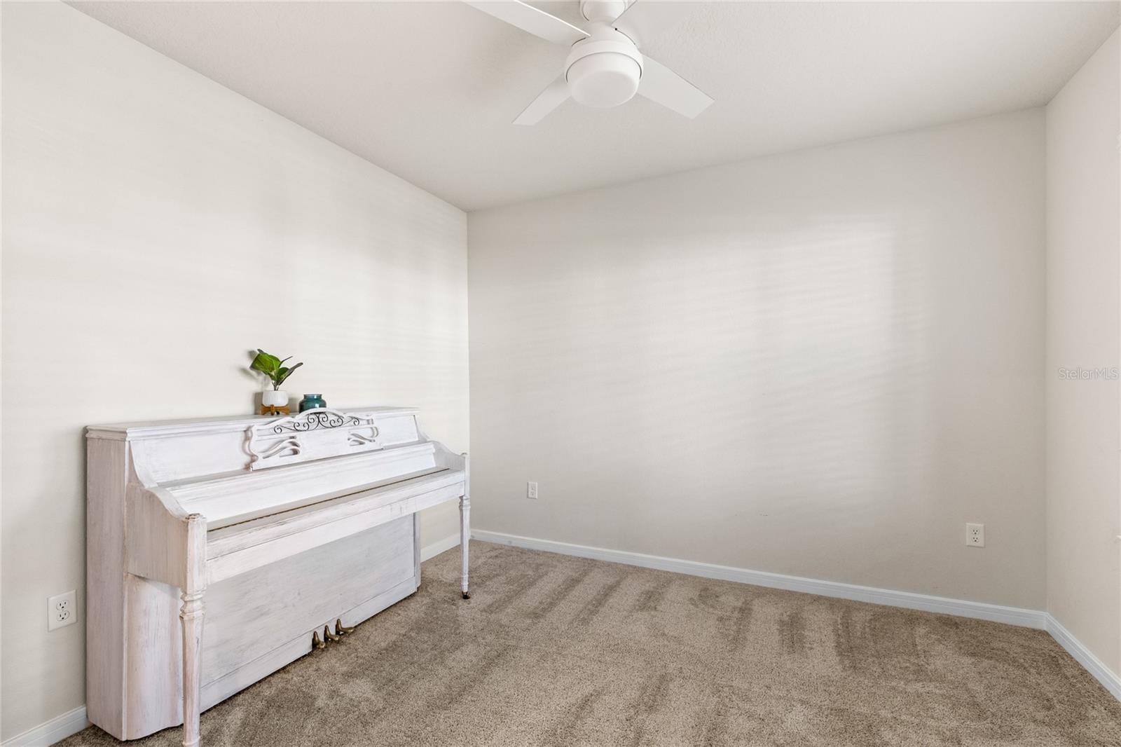 WINDING MDWS - Residential