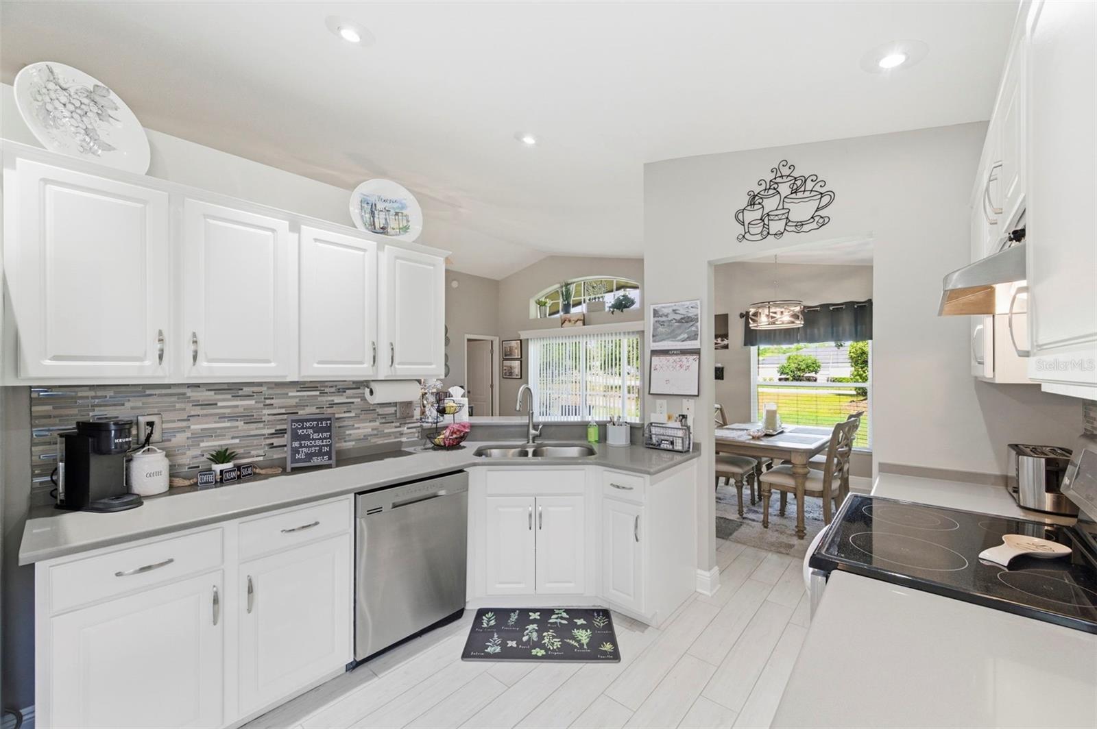 LEXINGTON OAKS PH 01 - Residential