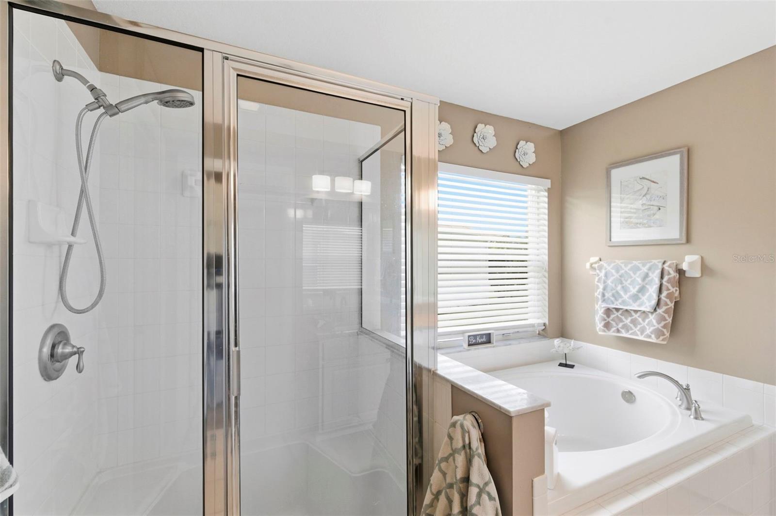 LEXINGTON OAKS PH 01 - Residential