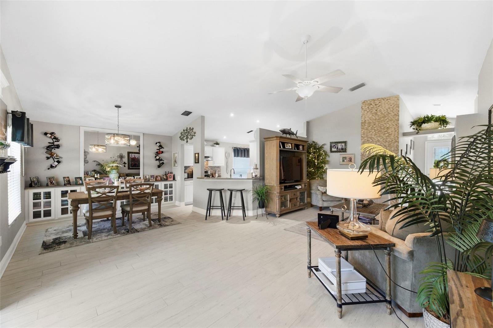 26645 SEA HERO CIRCLE