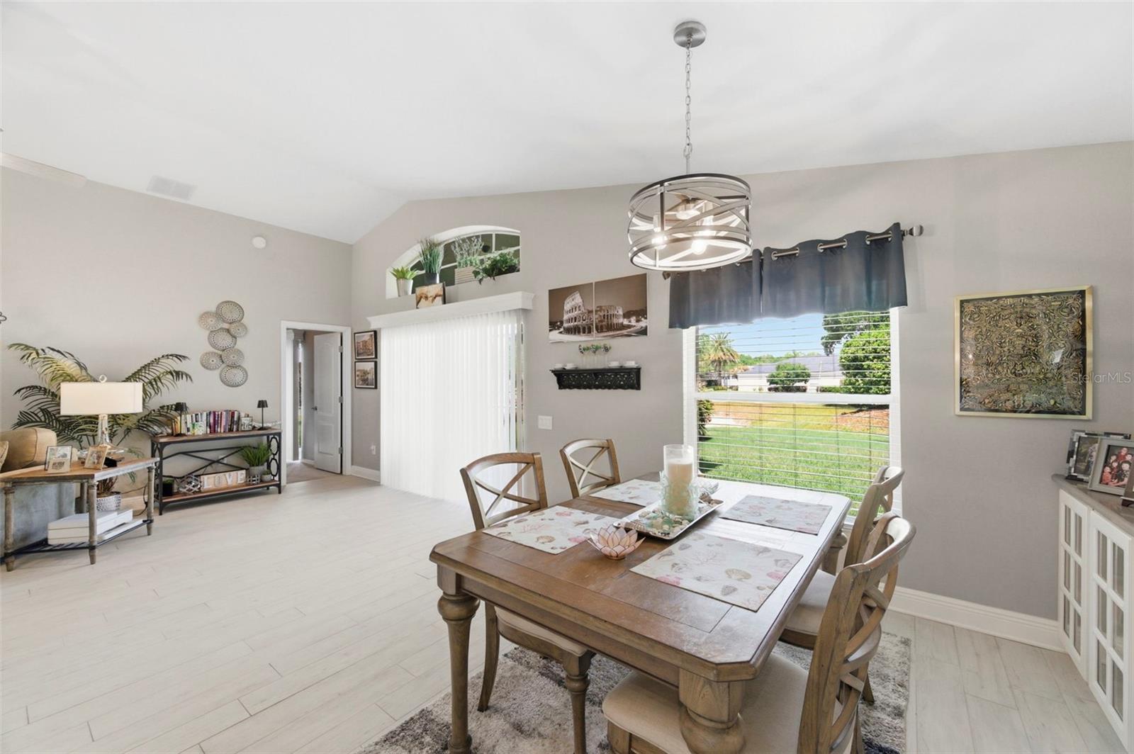 LEXINGTON OAKS PH 01 - Residential