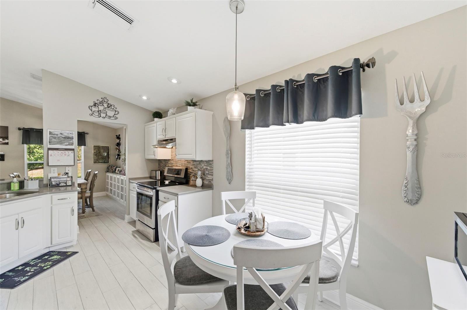 LEXINGTON OAKS PH 01 - Residential