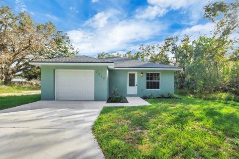 Photo of 2419 Blair Circle N, Lakeland, FL 33803 (MLS # P4935829)