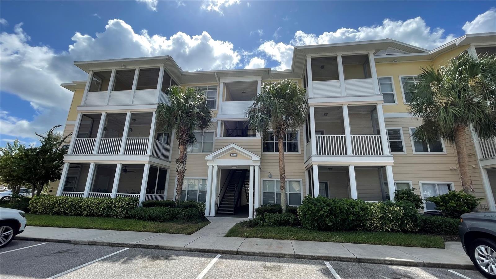 THE PALMS OF CORTEZ - Residential Lease