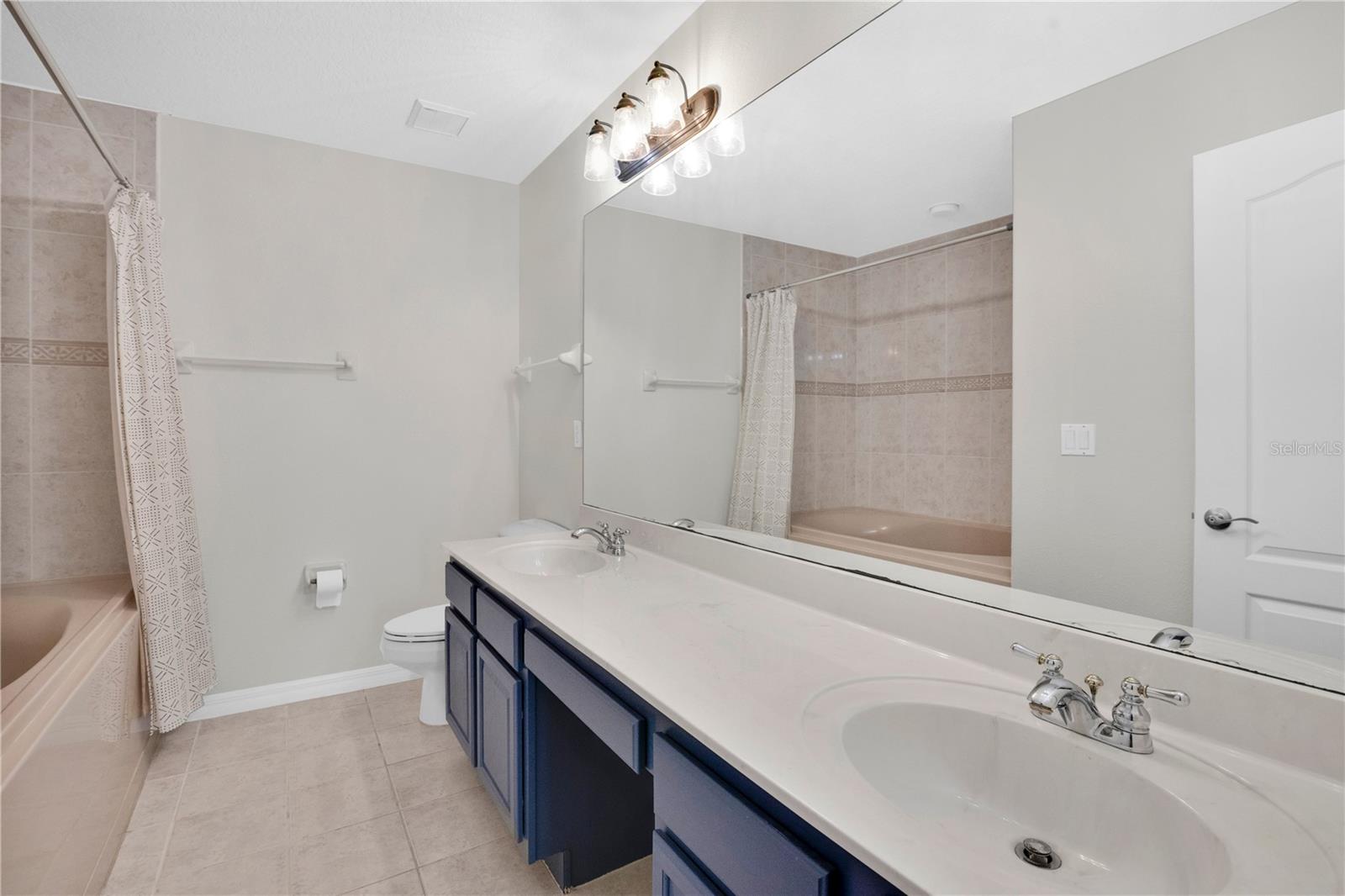 SWEETWATER RIDGE CONDO AT MAGNOLIA POINTE - Residential