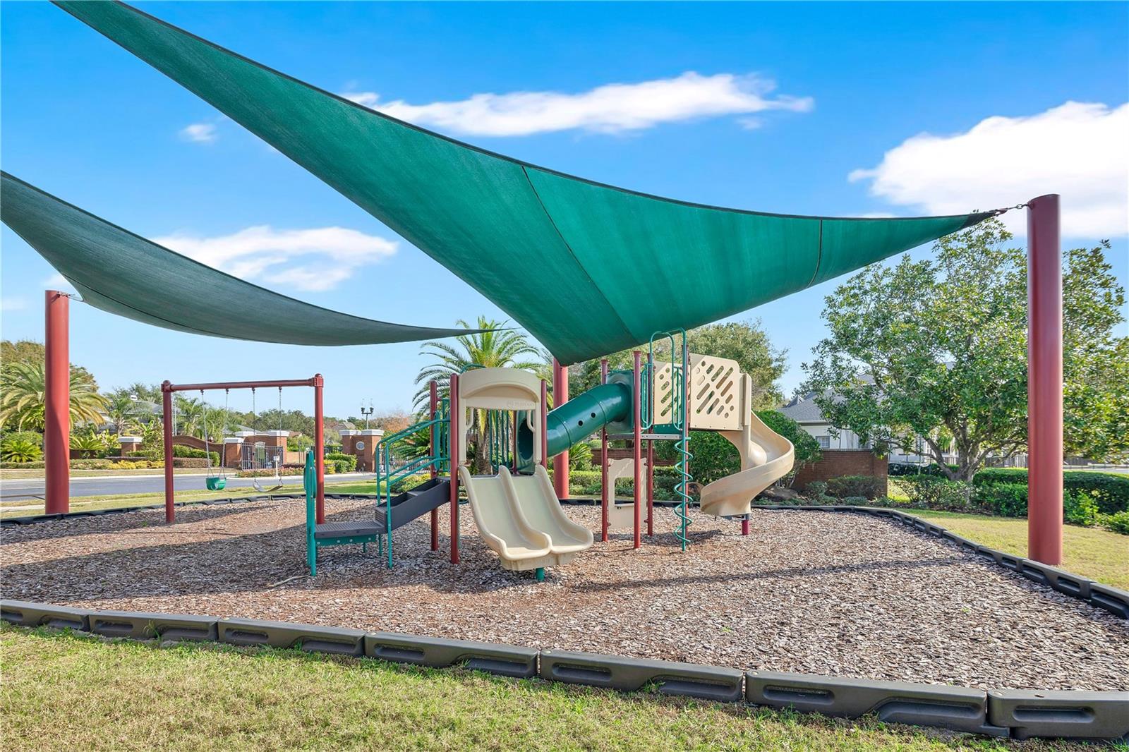 SWEETWATER RIDGE CONDO AT MAGNOLIA POINTE - Residential