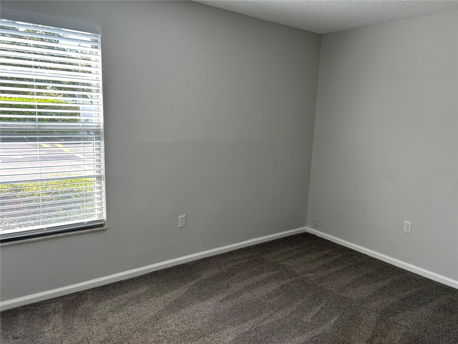 MIRROR LAKE SEC 2 - Residential Lease