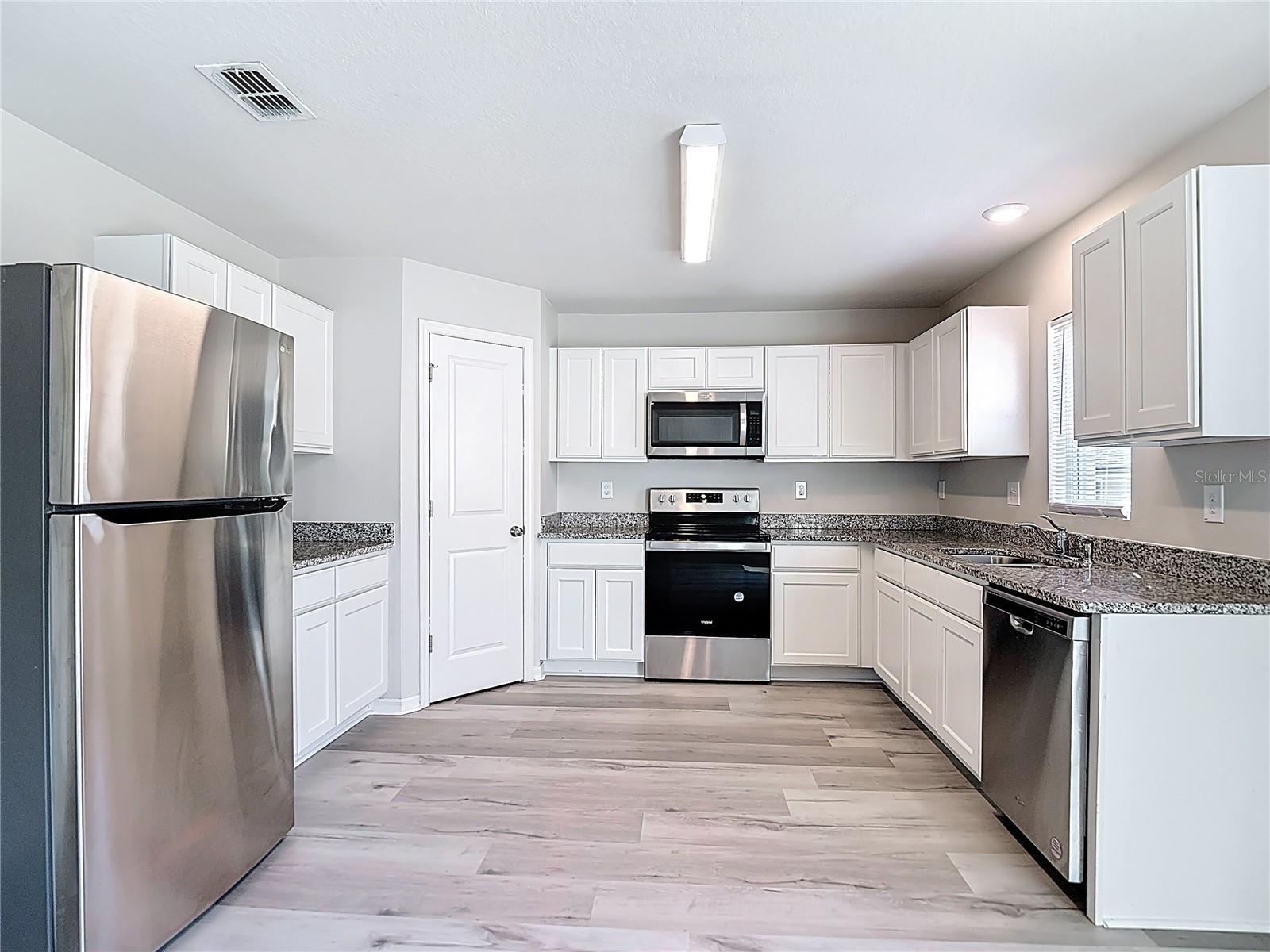 ROYAL HIGHLANDS - Residential