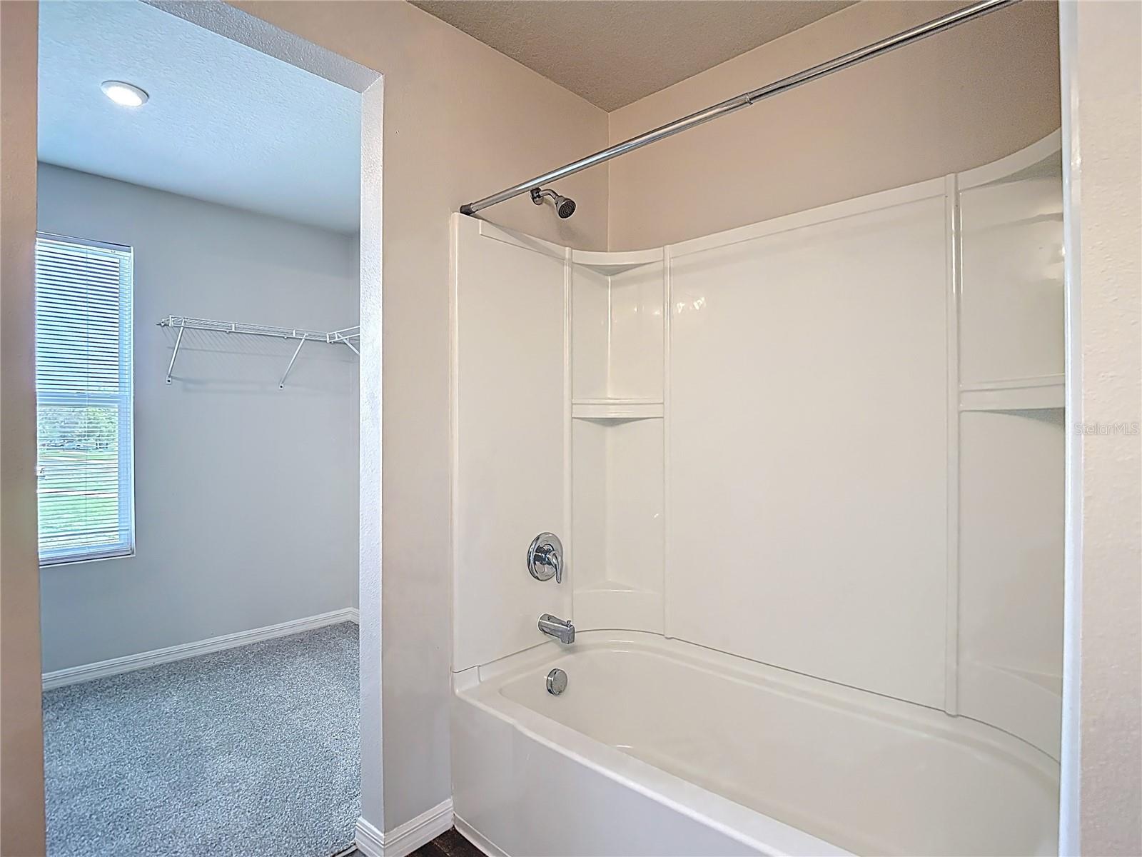 ROYAL HIGHLANDS - Residential