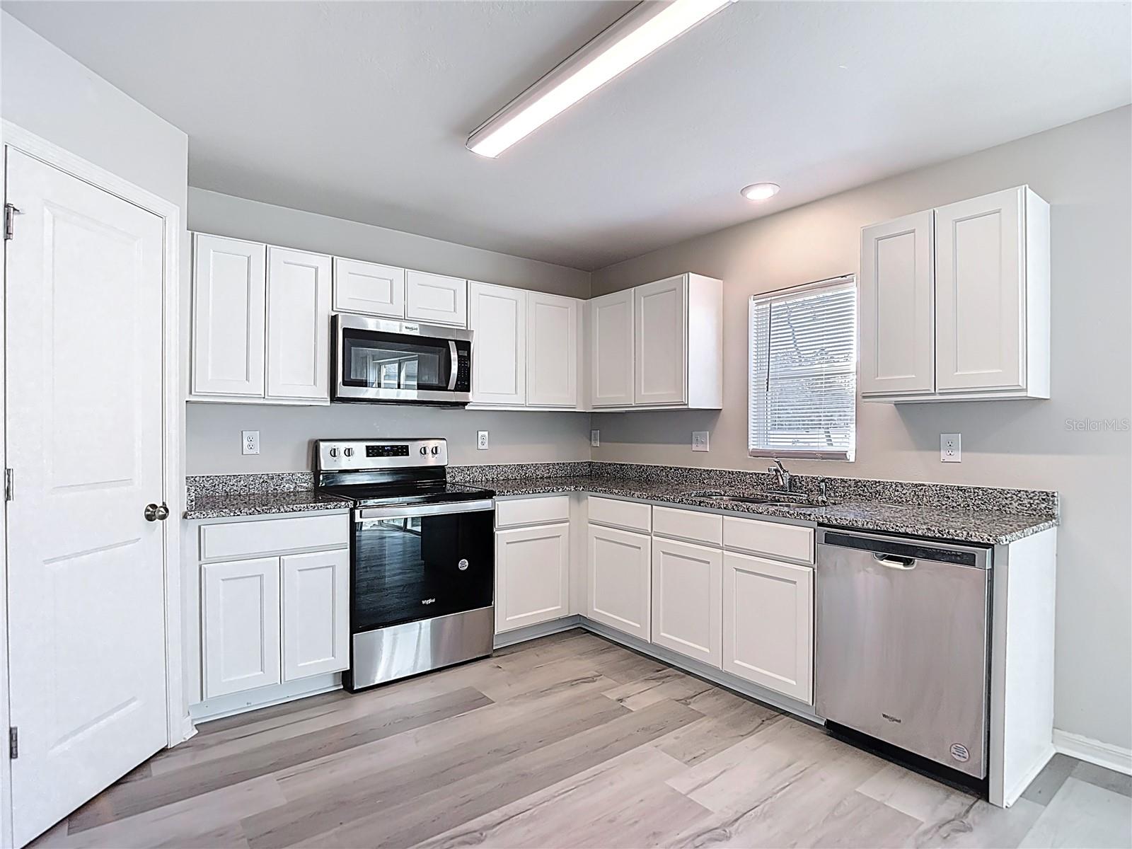 ROYAL HIGHLANDS - Residential