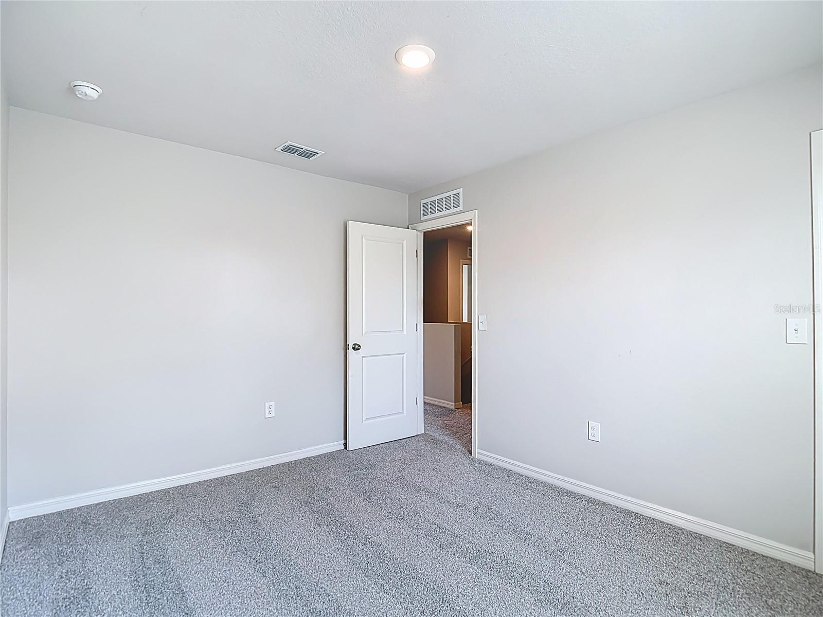 ROYAL HIGHLANDS - Residential