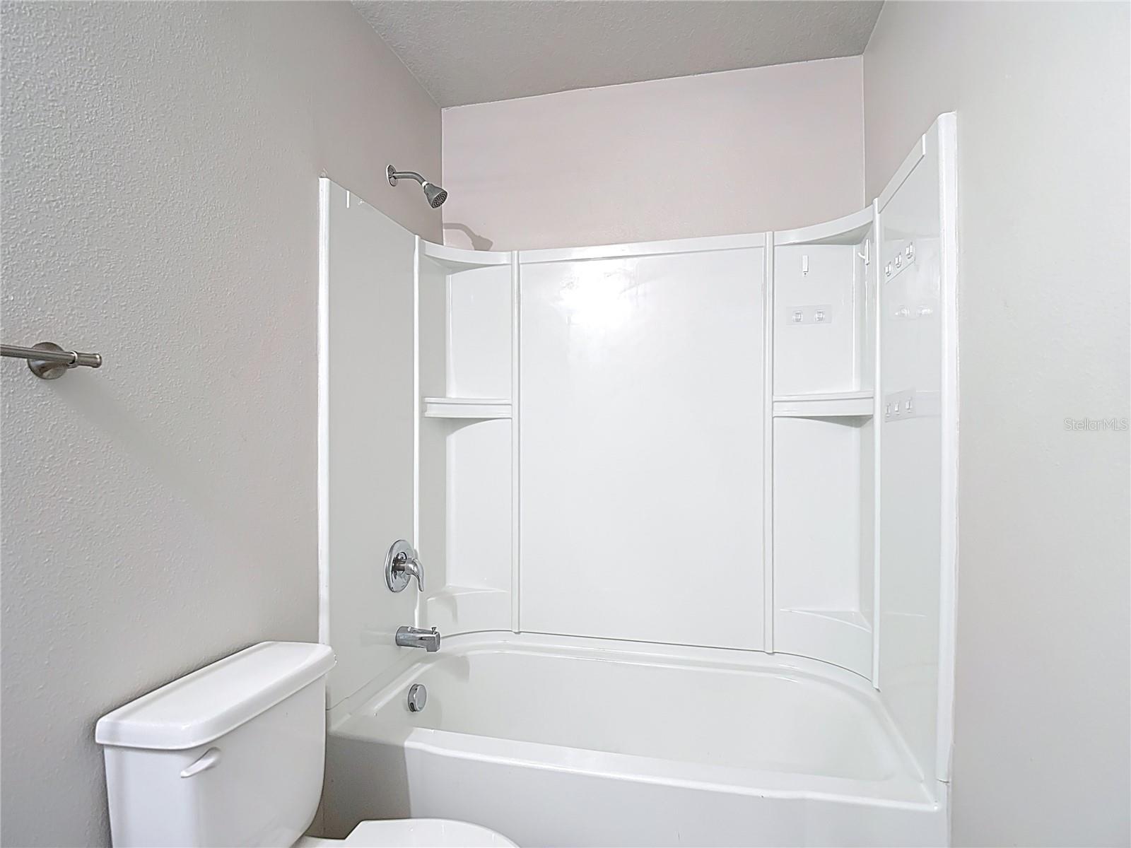 ROYAL HIGHLANDS - Residential