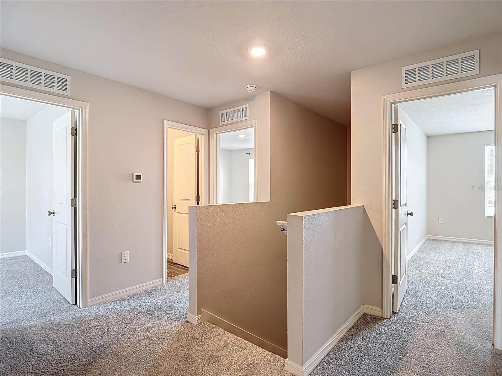 ROYAL HIGHLANDS - Residential