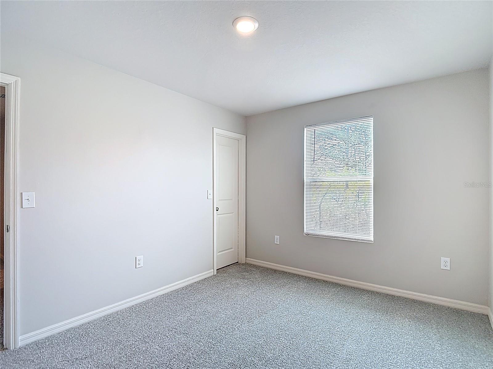 ROYAL HIGHLANDS - Residential