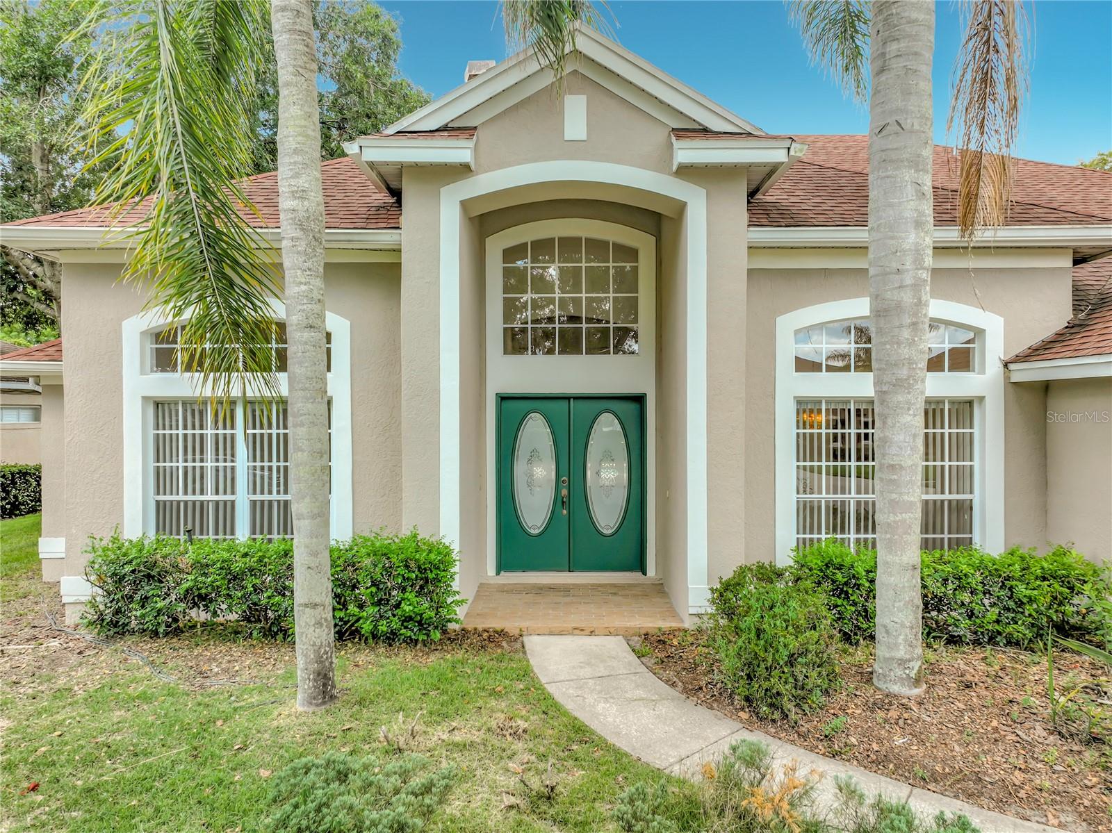 635 LONG LAKE DRIVE