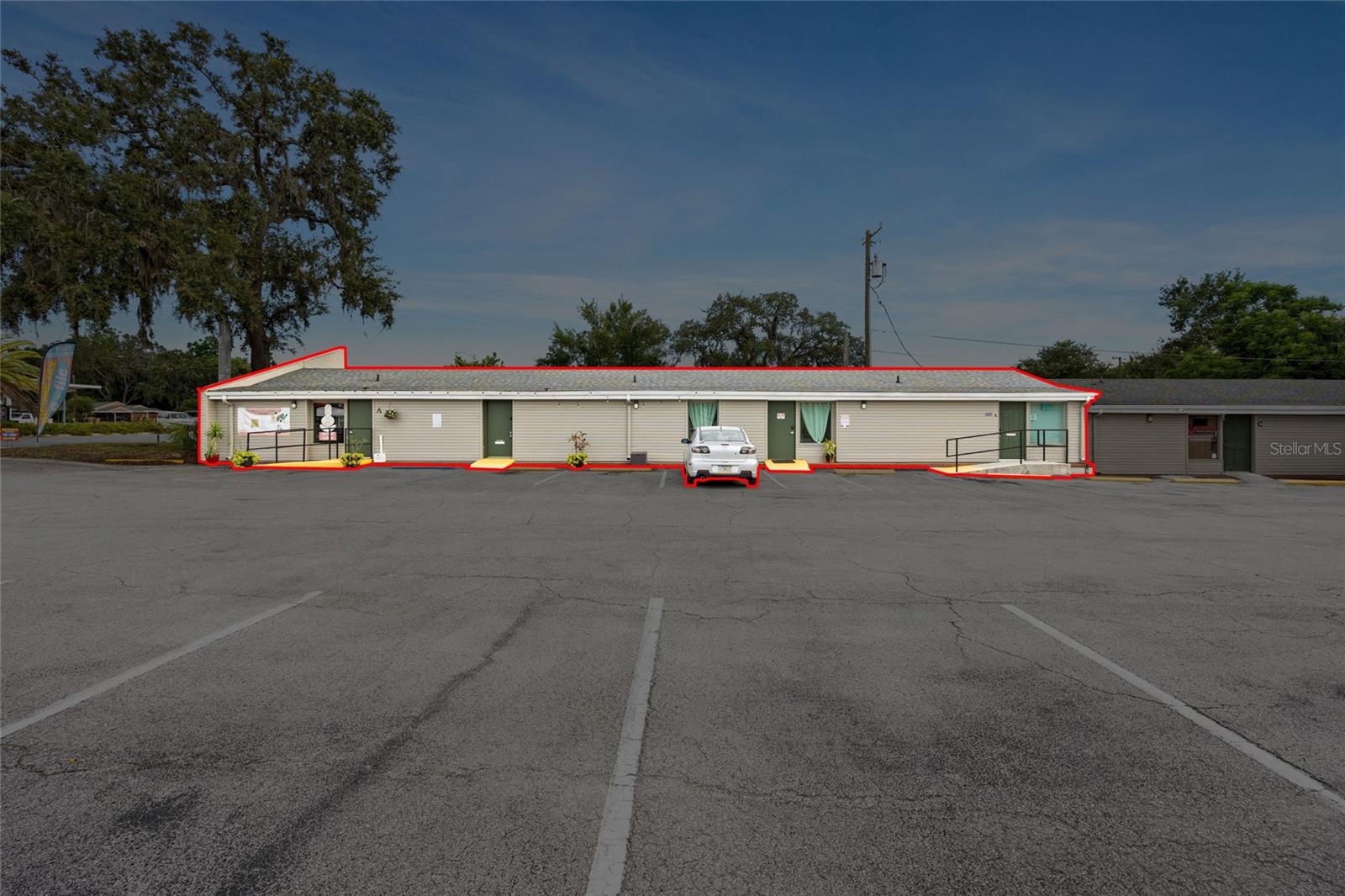 EUSTIS 2200 SOUTHBAY CONDO - Commercial Sale