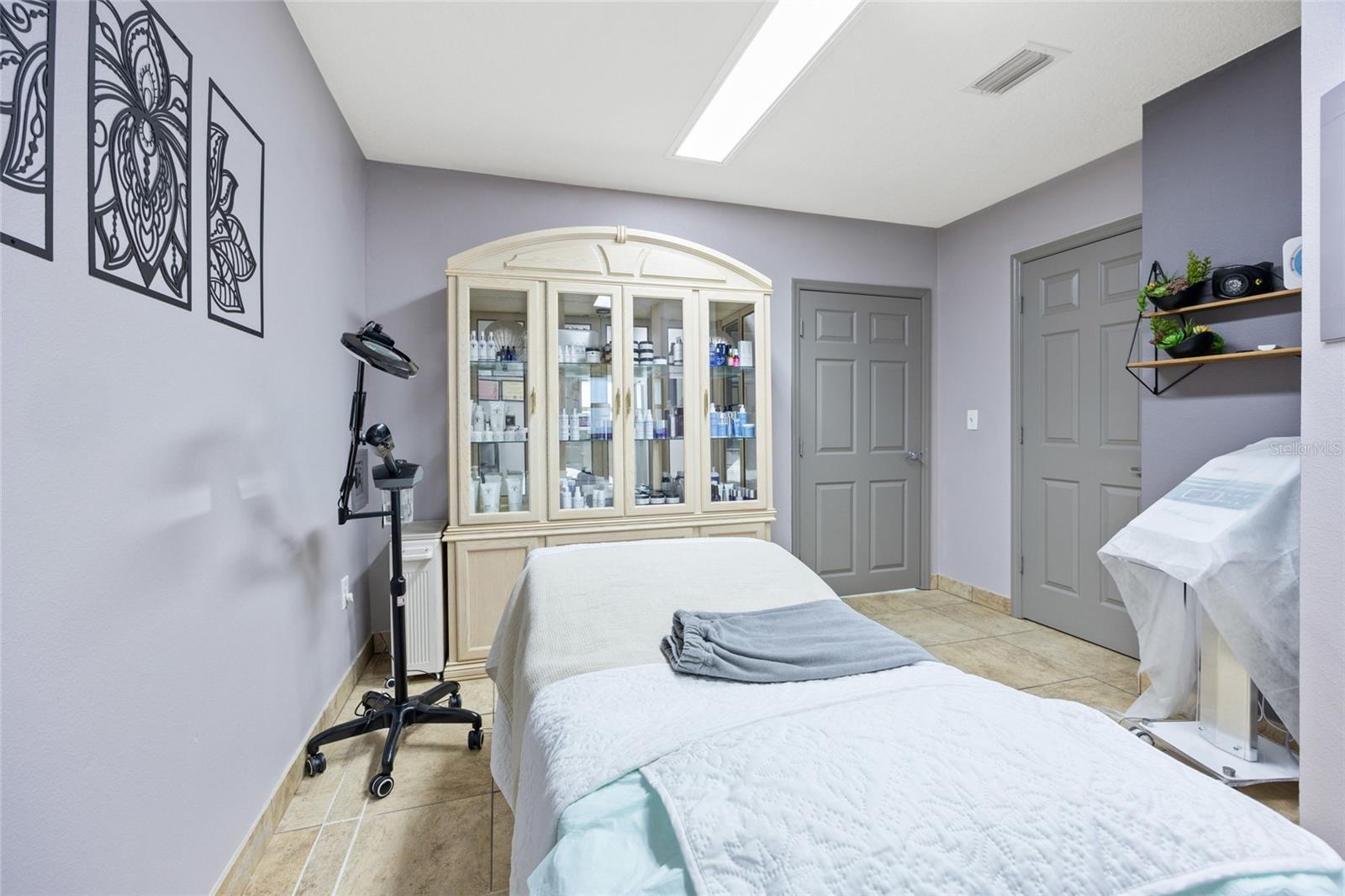 EUSTIS 2200 SOUTHBAY CONDO - Commercial Sale