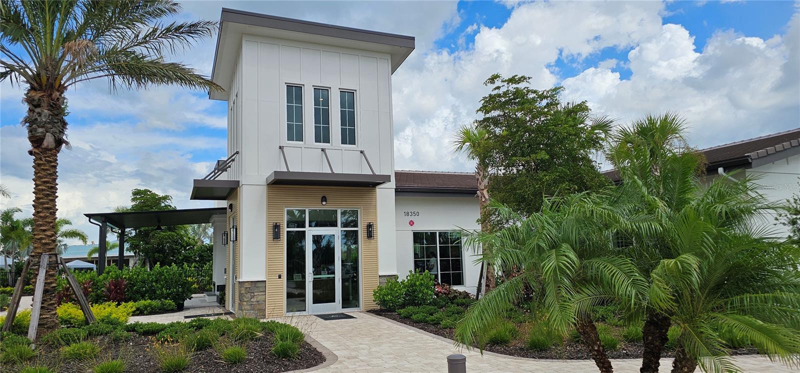 STAR FARMS OF LAKEWOOD RANCH - Residential Lease