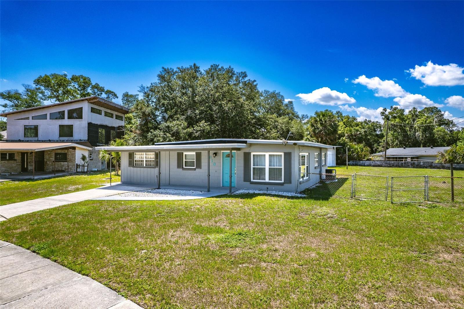SUNLAND ESTATES - Residential