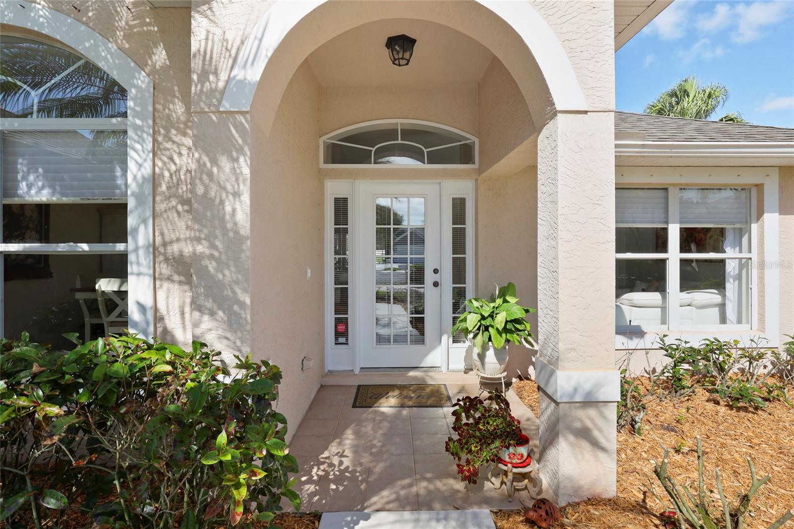 375 E TEMPLE COURT SW, VERO BEACH, FL, 32968/$569,900 1 375 E TEMPLE COURT SW
