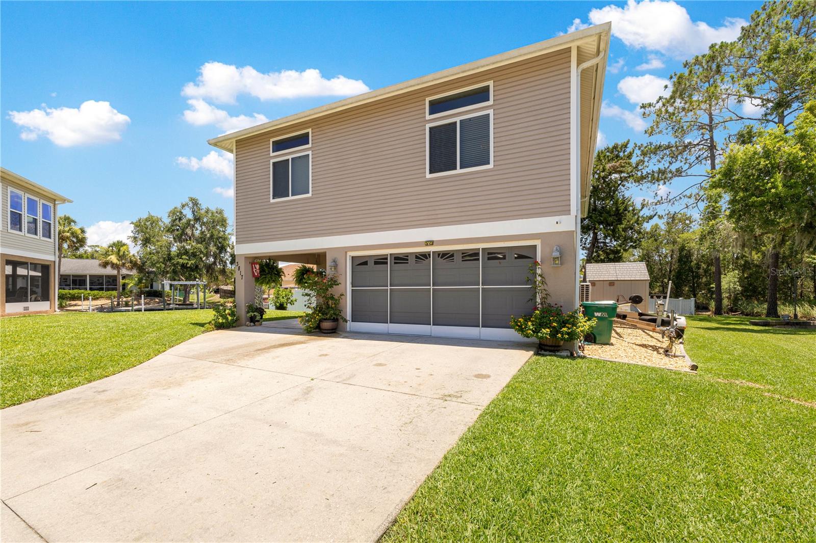 3817 N CALUSA POINT
