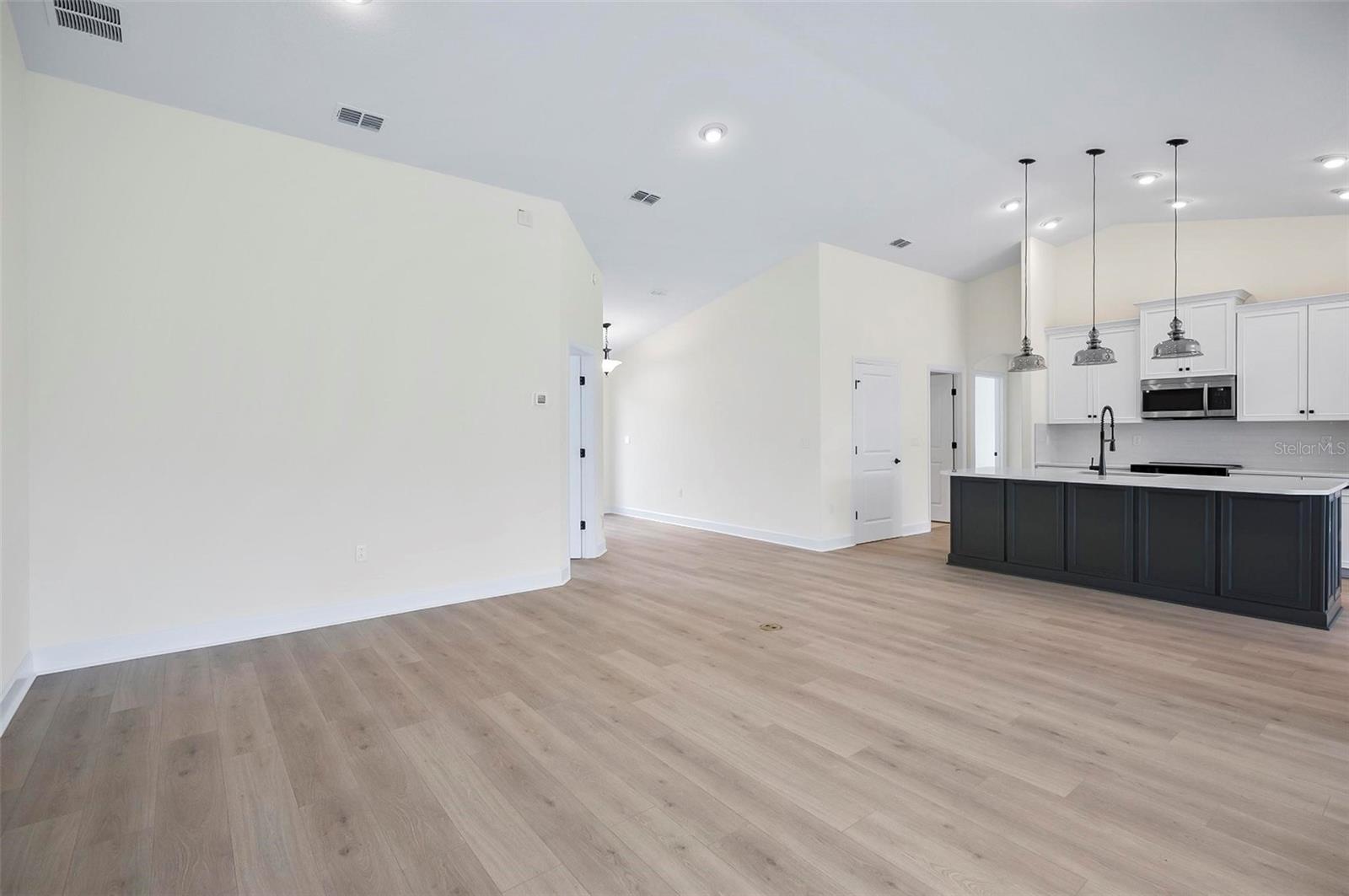 111 BIRD OF PARADISE DRIVE