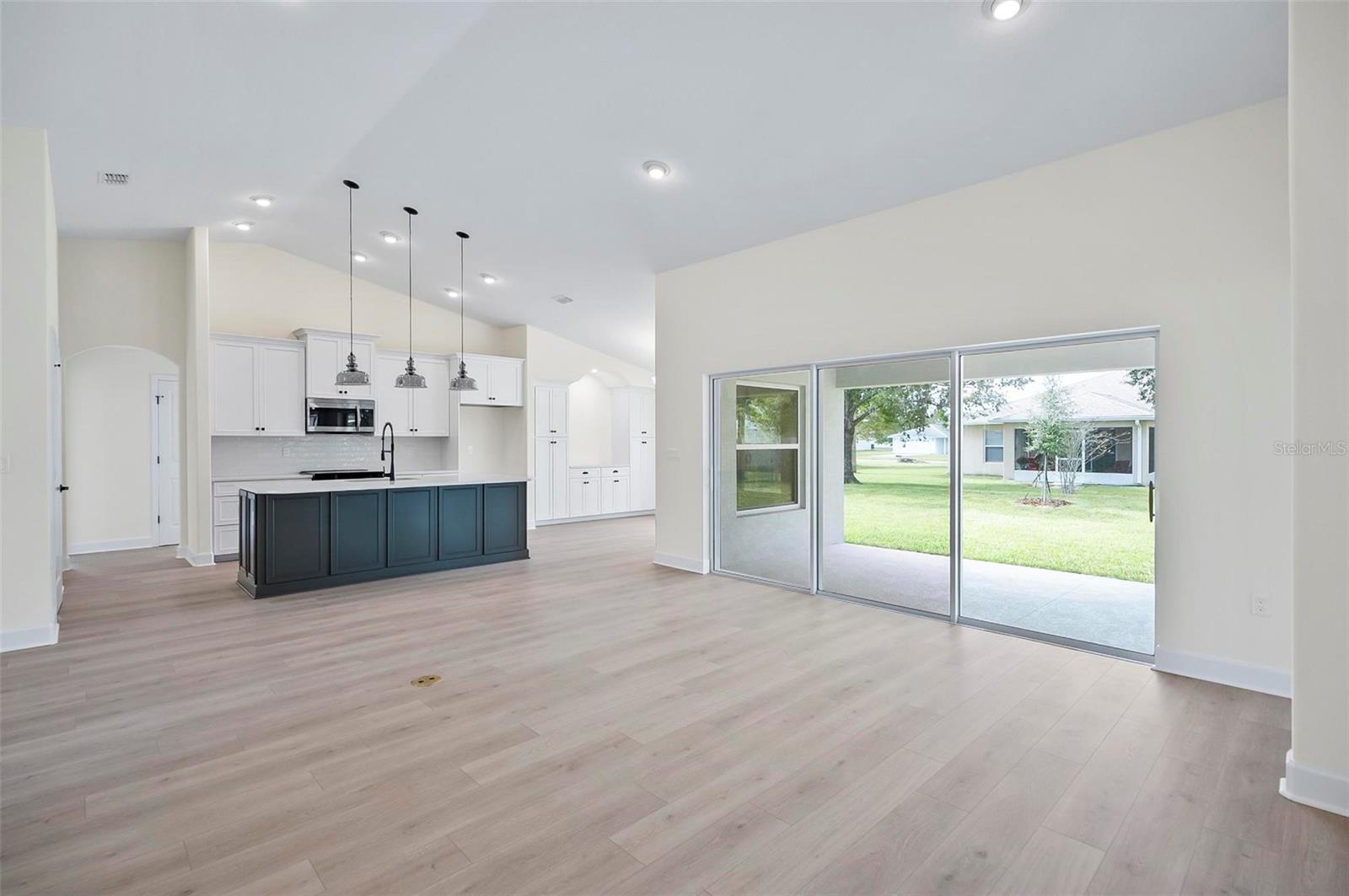 111 BIRD OF PARADISE DRIVE