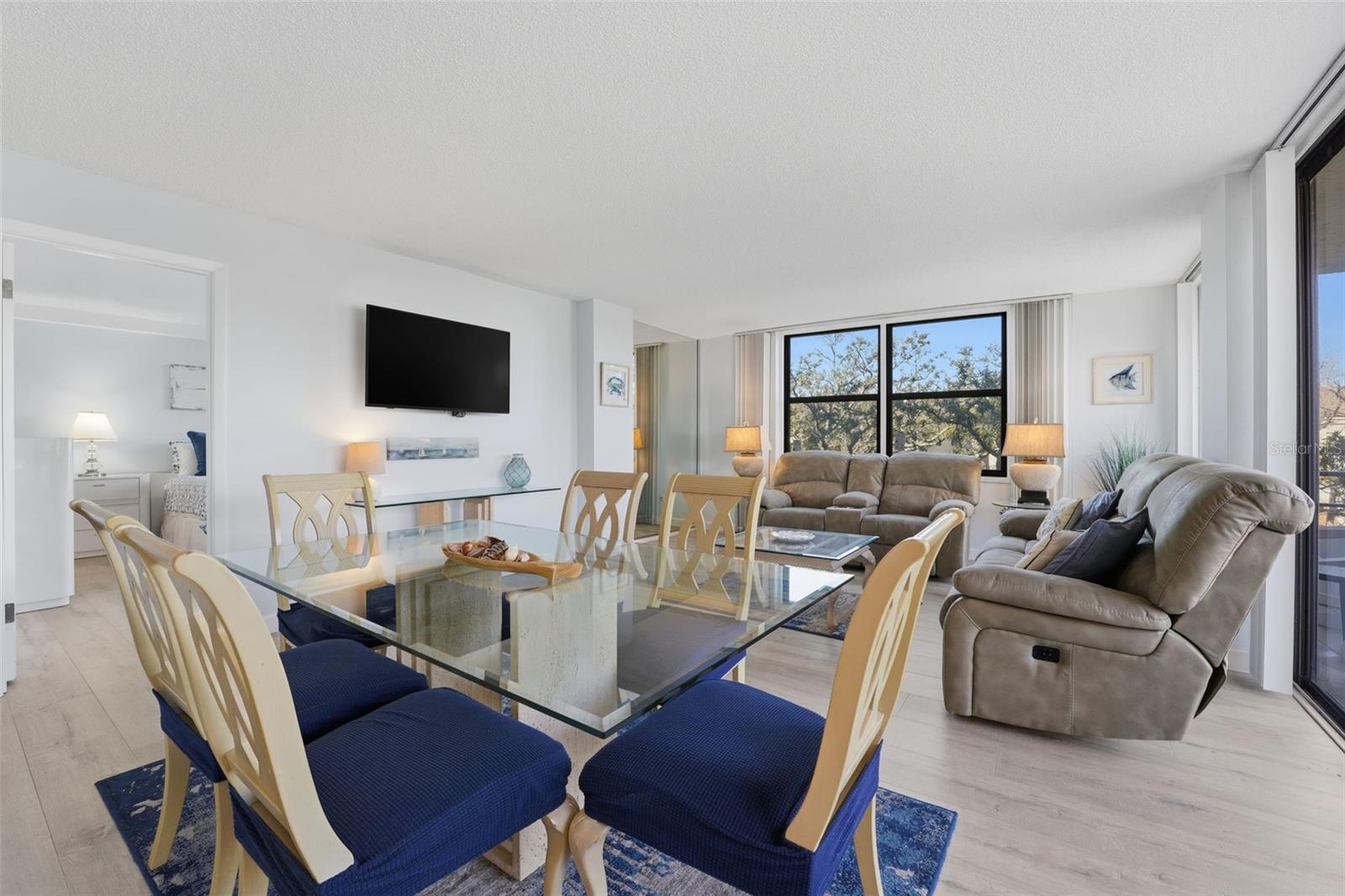 ANCHORAGE - Residential