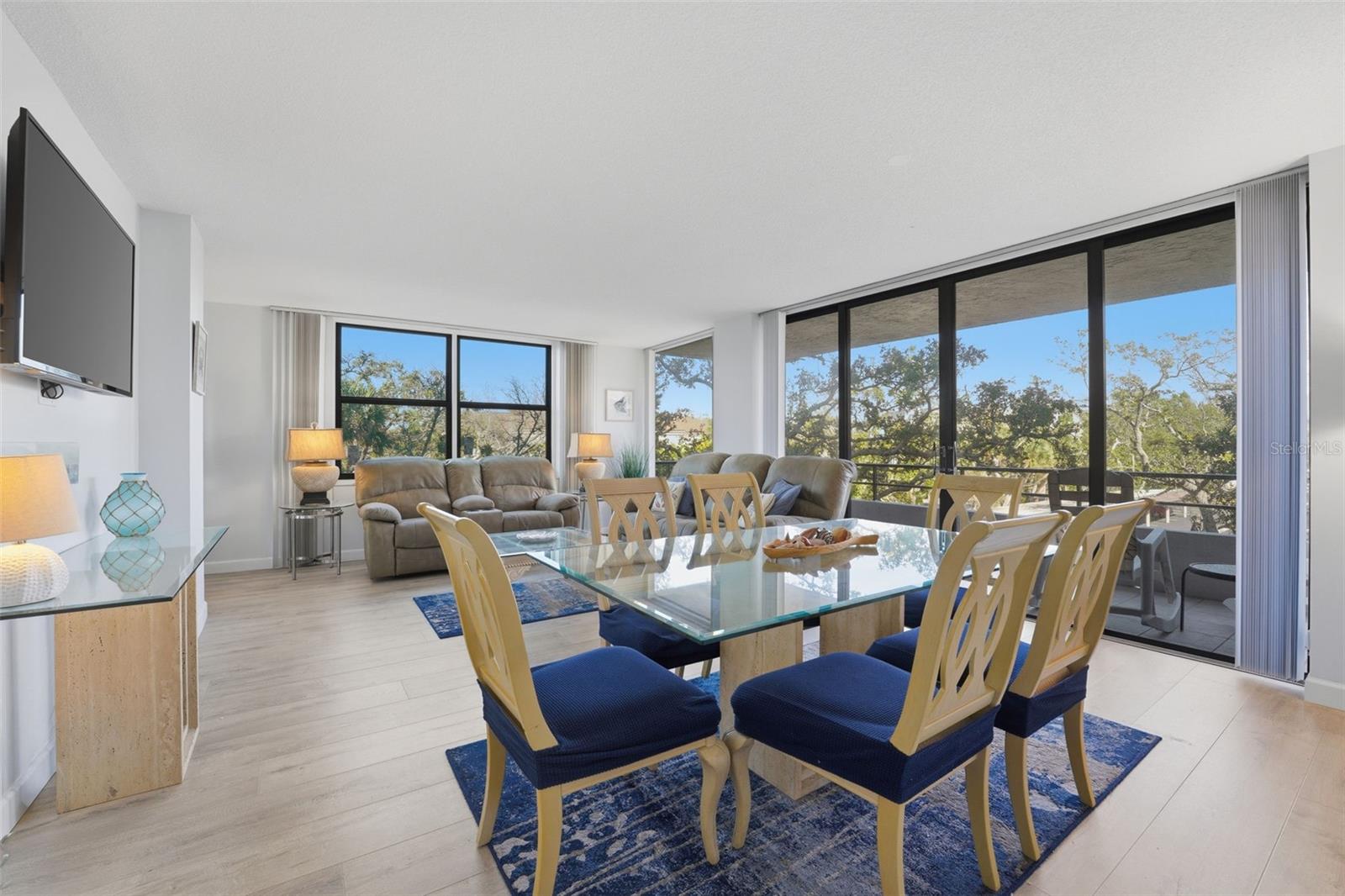 ANCHORAGE - Residential