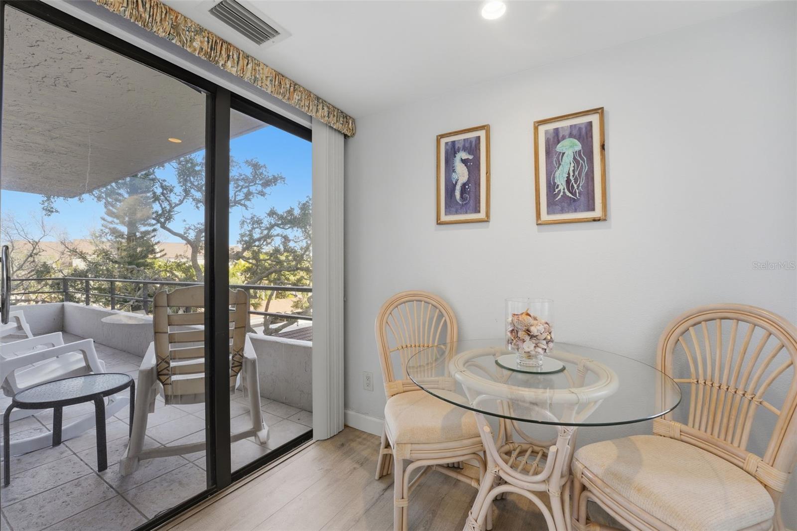 ANCHORAGE - Residential